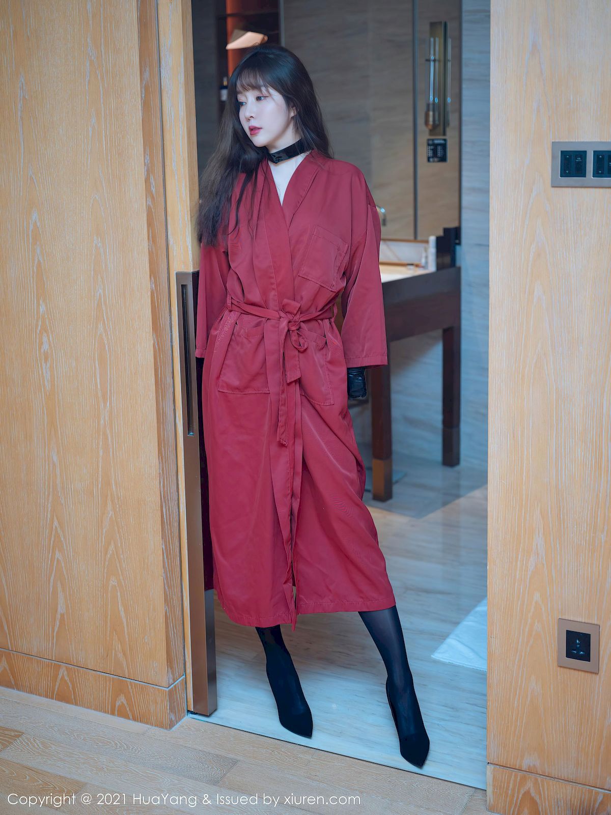 [花漾HuaYang] Vol.373 女神王雨纯 – 黑色主题的皮衣情趣服饰厦门旅拍-小爱·美女部落
