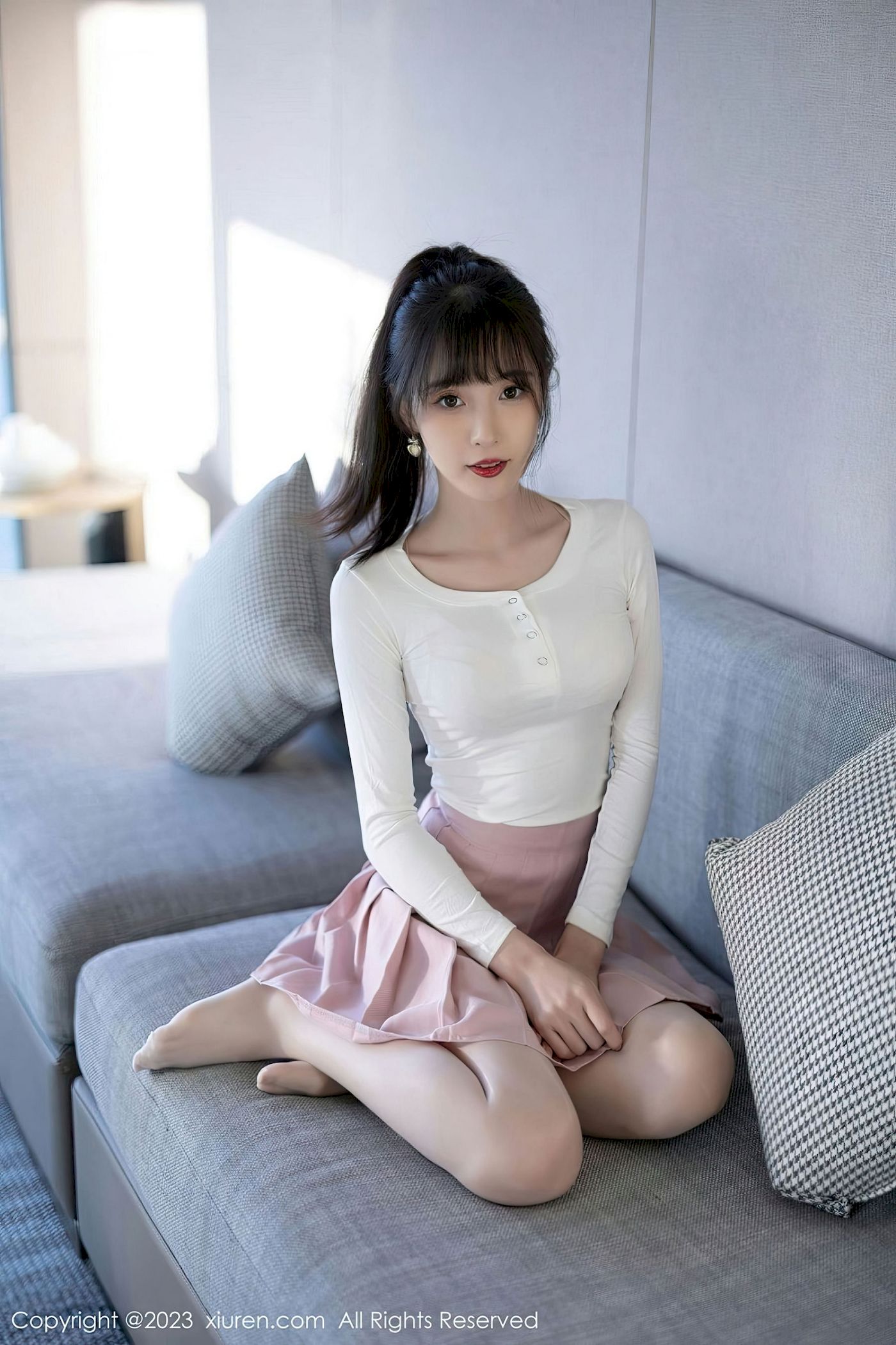 [秀人XiuRen] No.6263 林星阑 – 白色上衣+粉色短裙海南旅拍-小爱·美女部落