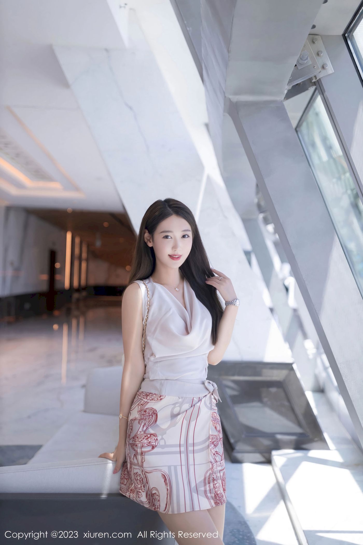 图片[14]-[秀人XiuRen] No.7264 唐安琪 – 淡粉上衣+诱人灰丝珠三角旅拍-小爱·美女部落