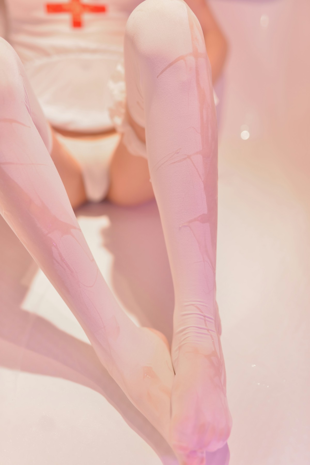 图片[60]-[Cosplay]NAGISA魔物喵 – VOL.04 性感看护师 – COSPLAY-小爱·美女部落