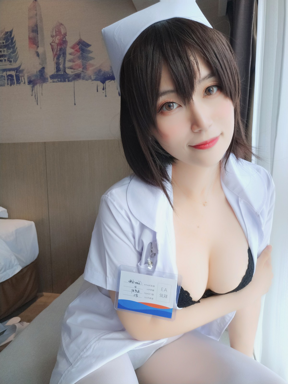 图片[4]-Coser小姐姐白银 – 短发小护士 – COSPLAY-小爱·美女部落