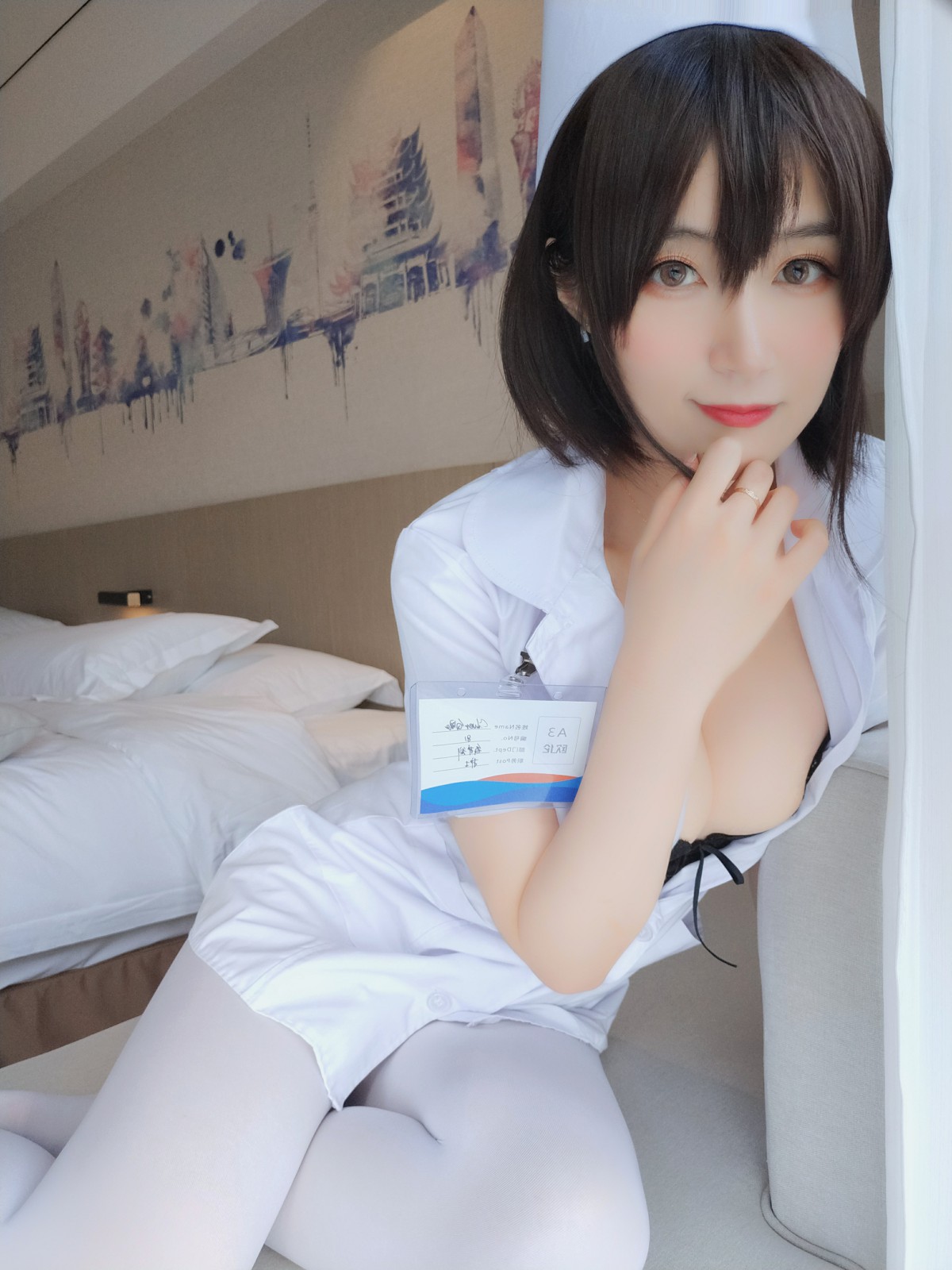 图片[8]-Coser小姐姐白银 – 短发小护士 – COSPLAY-小爱·美女部落