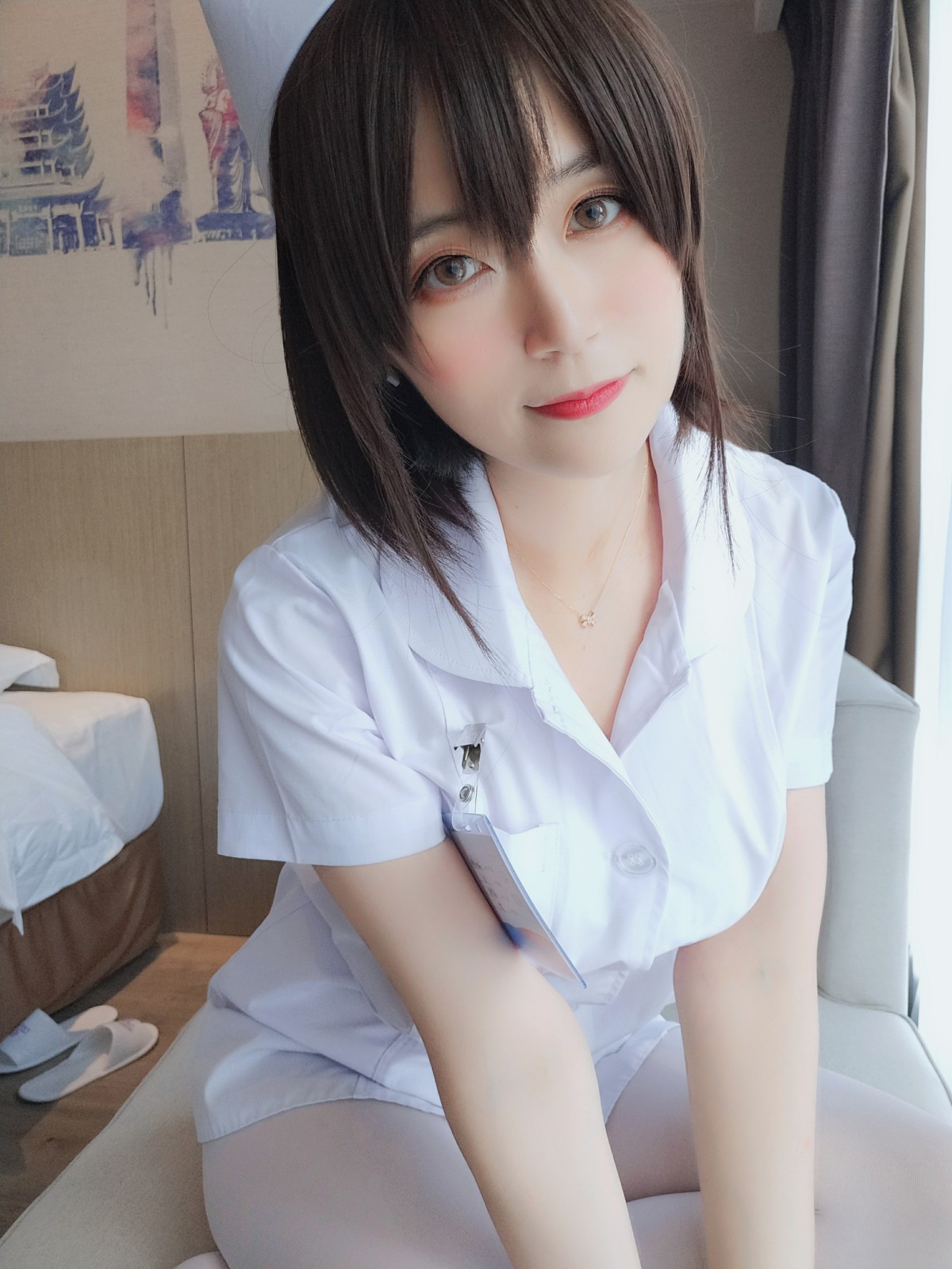 图片[25]-Coser小姐姐白银 – 短发小护士 – COSPLAY-小爱·美女部落