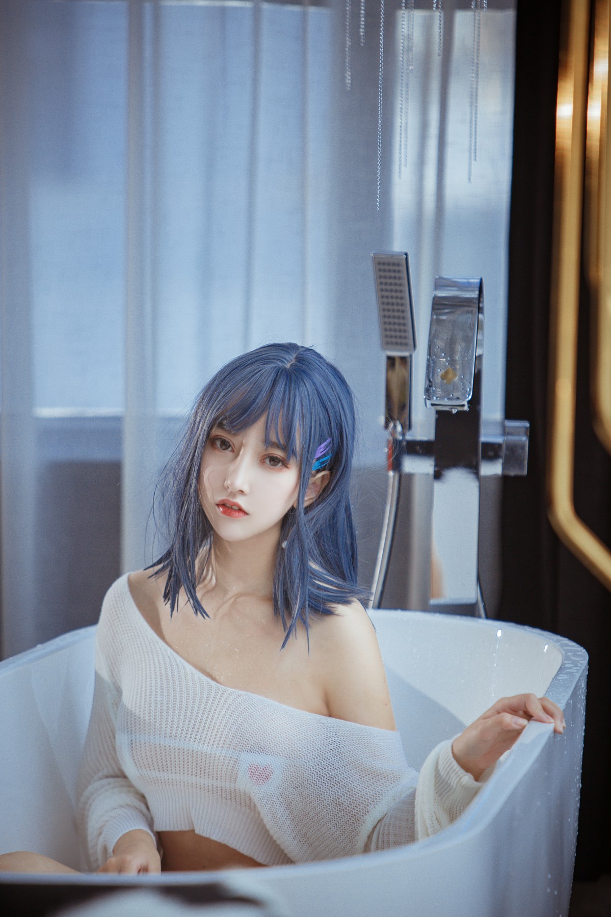 图片[2]-[Cosplay]过期米线线喵 – 浴缸 – COSPLAY-小爱·美女部落
