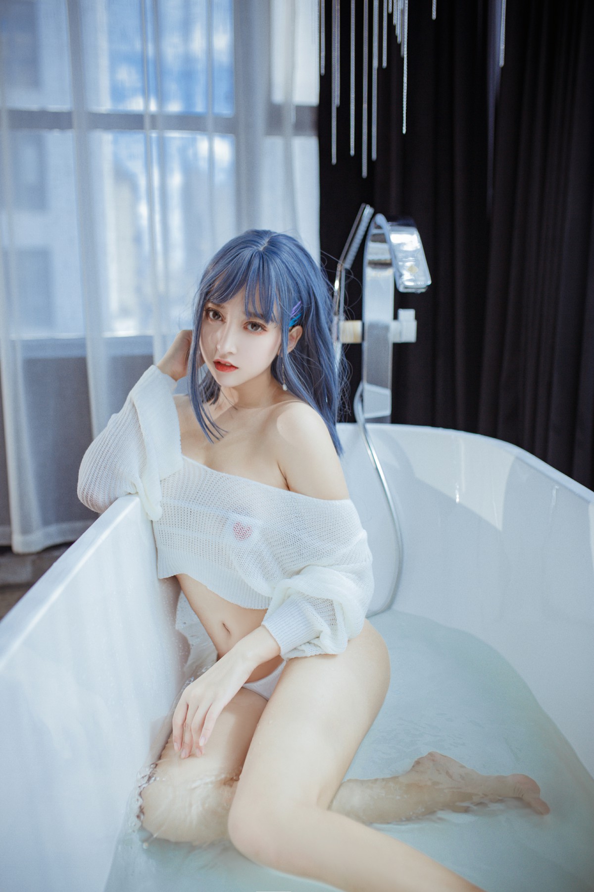 图片[14]-[Cosplay]过期米线线喵 – 浴缸 – COSPLAY-小爱·美女部落