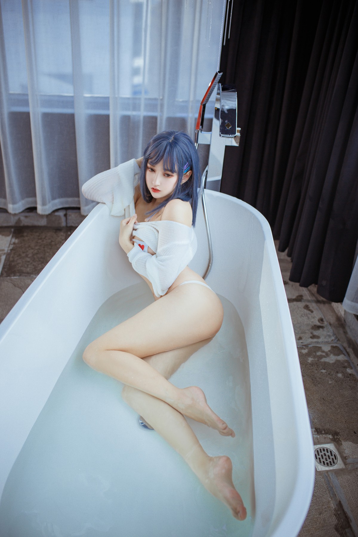 图片[22]-[Cosplay]过期米线线喵 – 浴缸 – COSPLAY-小爱·美女部落