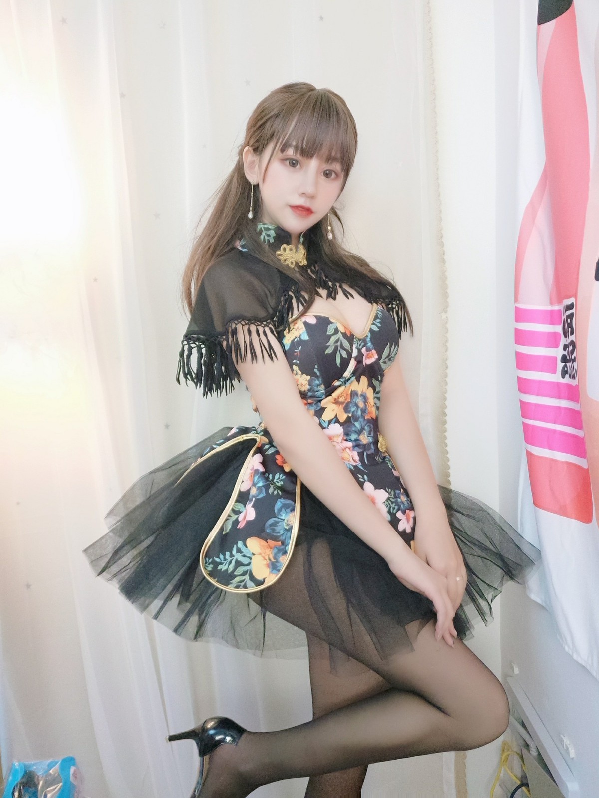 [Cosplay]过期米线线喵 – 披肩 – COSPLAY-小爱·美女部落