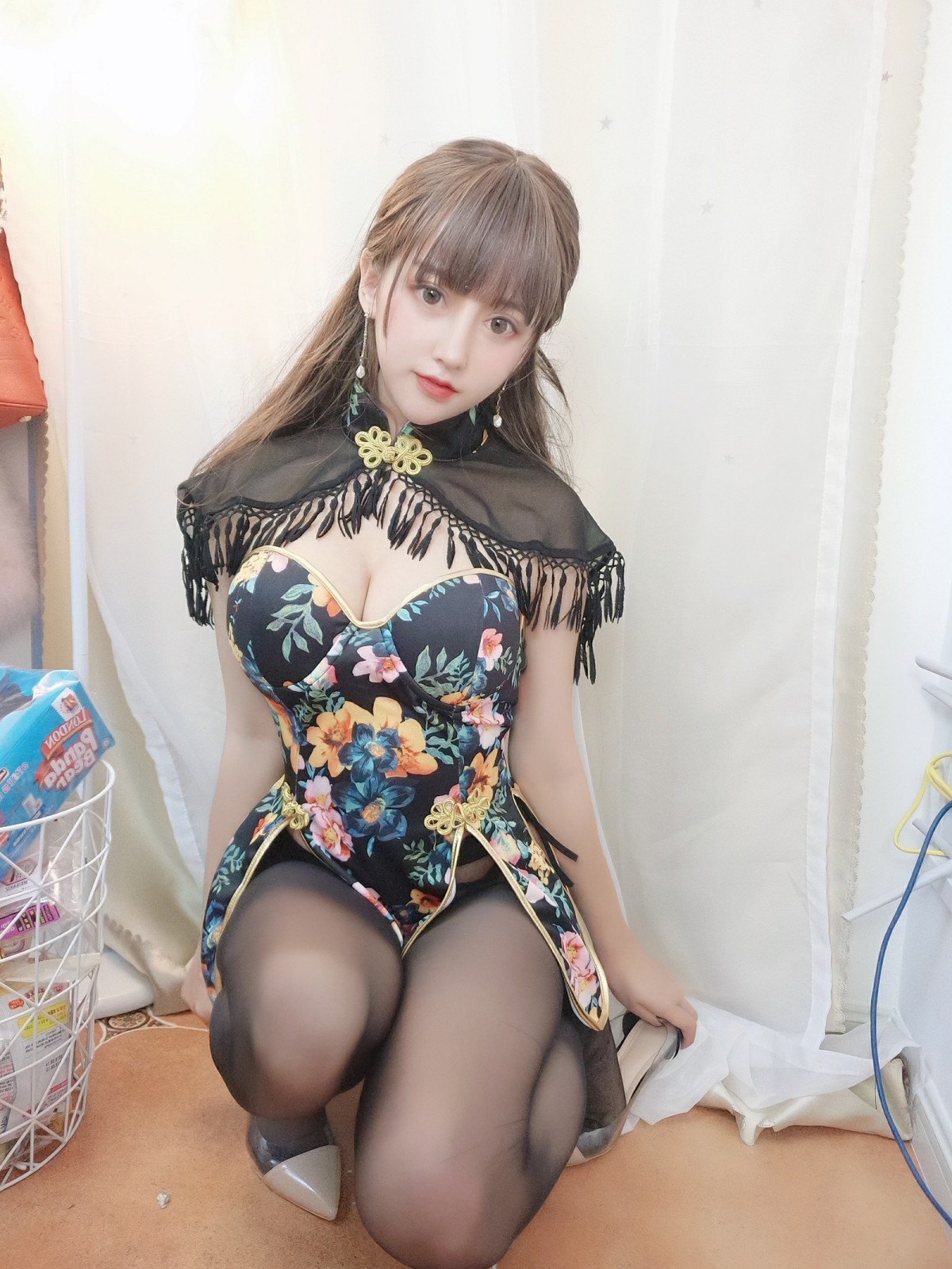 图片[8]-[Cosplay]过期米线线喵 – 披肩 – COSPLAY-小爱·美女部落