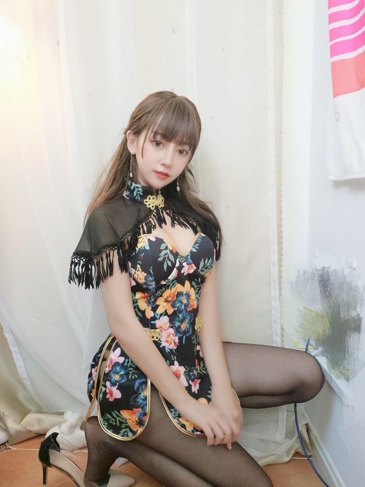 图片[17]-[Cosplay]过期米线线喵 – 披肩 – COSPLAY-小爱·美女部落