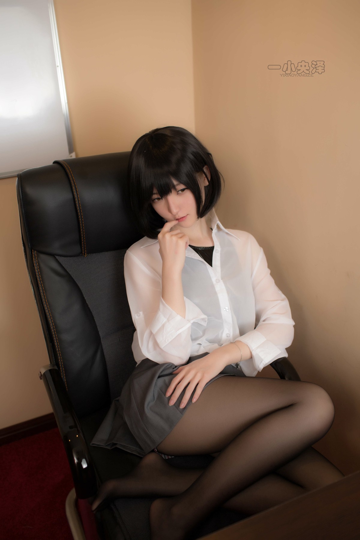 一小央泽 – 黑丝 – COSPLAY-小爱·美女部落