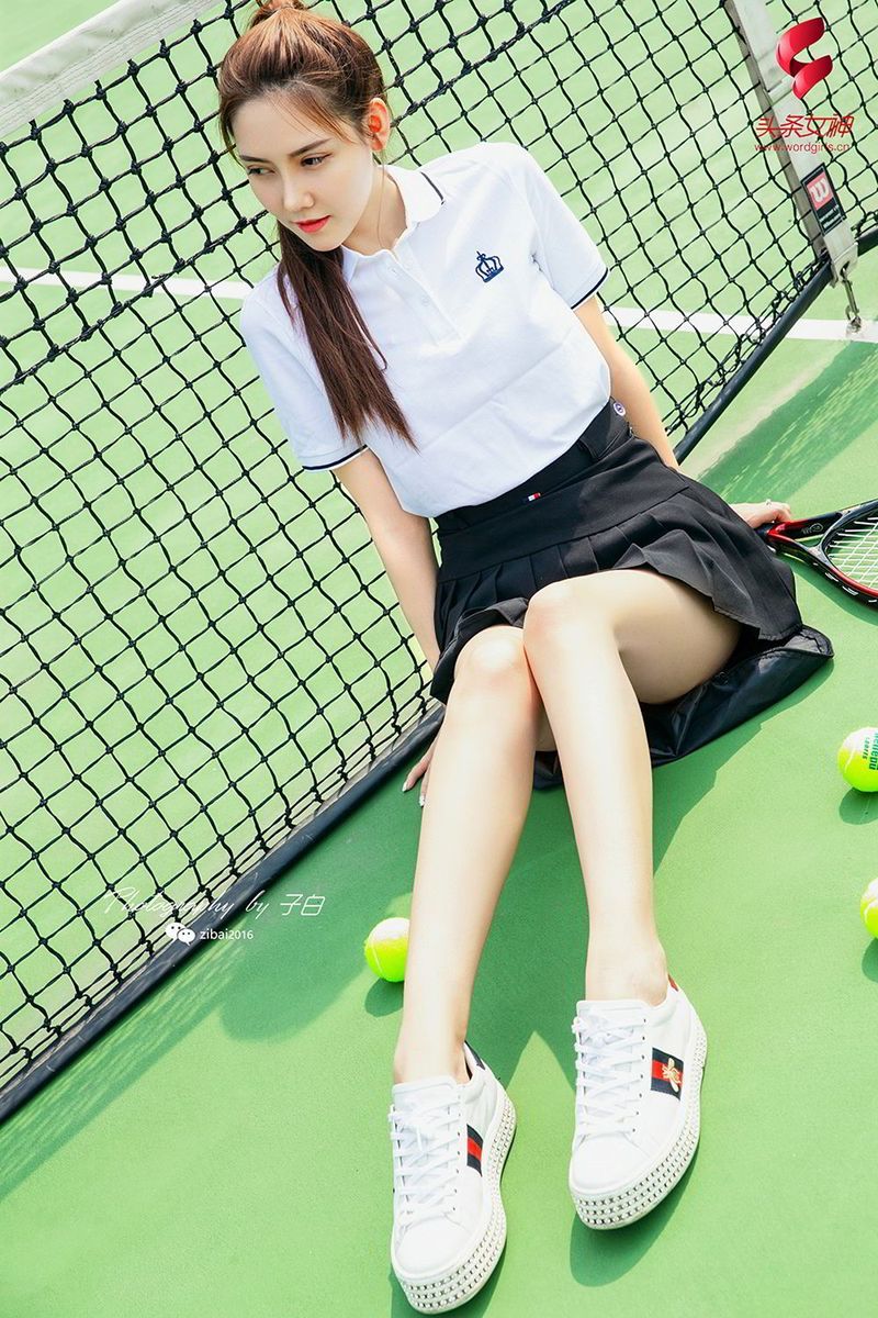 头条女神网球美少女冯雪娇SIR性感超短裙修长美腿户外写真-御萝部落-小爱·美女部落