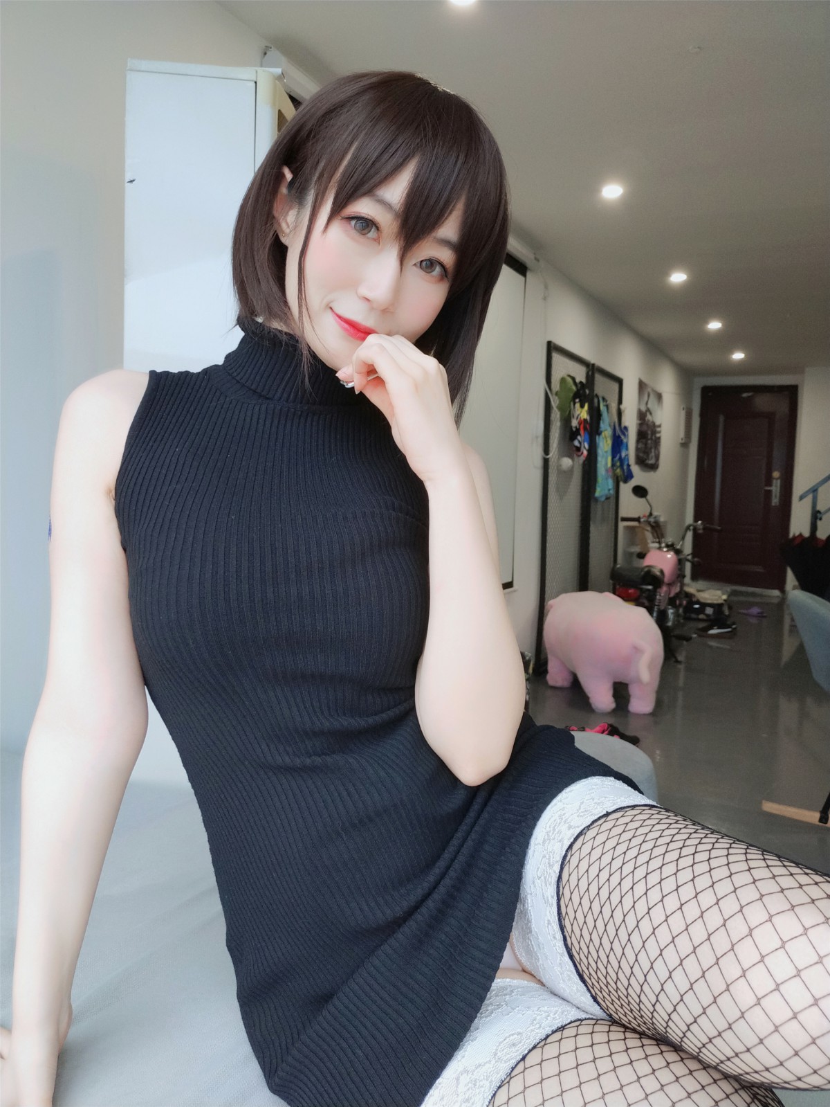 图片[25]-Coser小姐姐白银 – 黑色包臀裙 – COSPLAY-小爱·美女部落