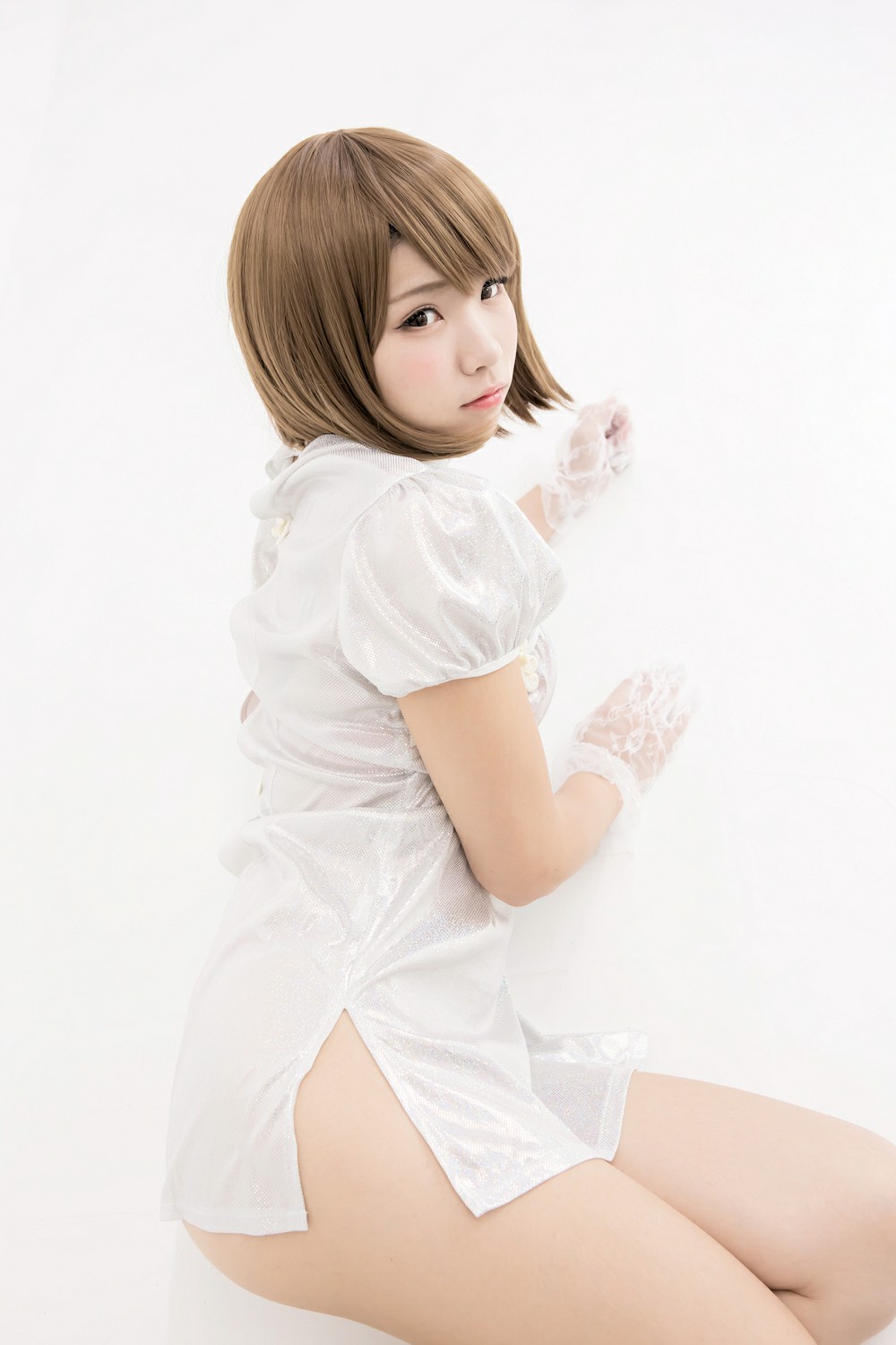 图片[19]-中華娘娘之白色旗袍与美腿高跟 – COSPLAY-小爱·美女部落