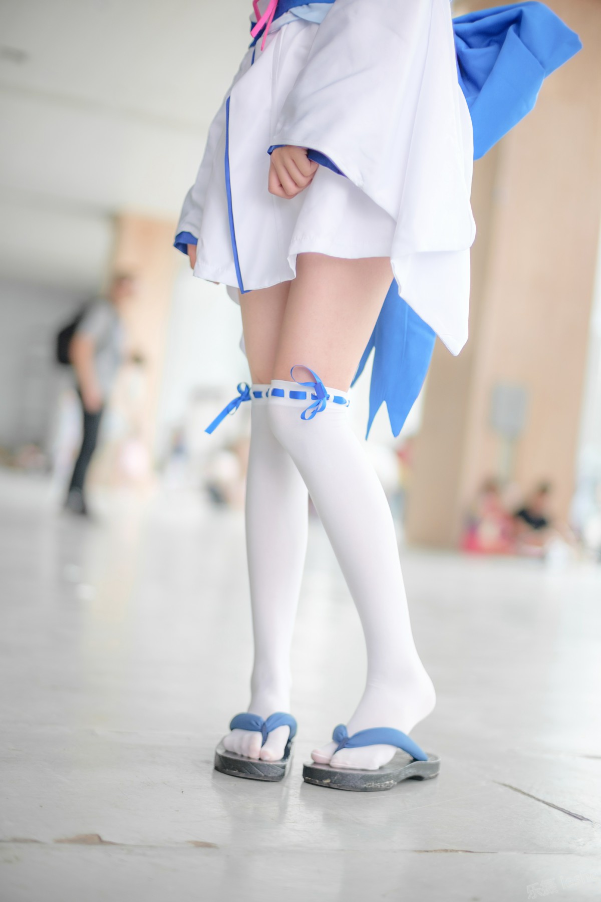 [森萝财团]萝莉丝足写真 Free-002 – COSPLAY-小爱·美女部落