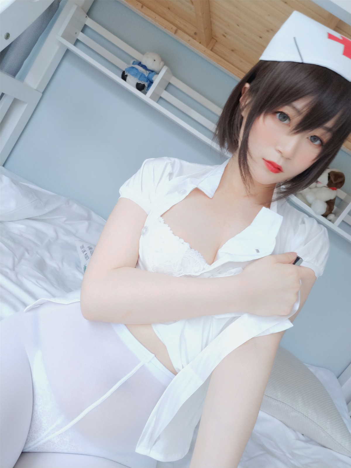 图片[11]-Coser小姐姐白银 – 白丝小护士 – COSPLAY-小爱·美女部落
