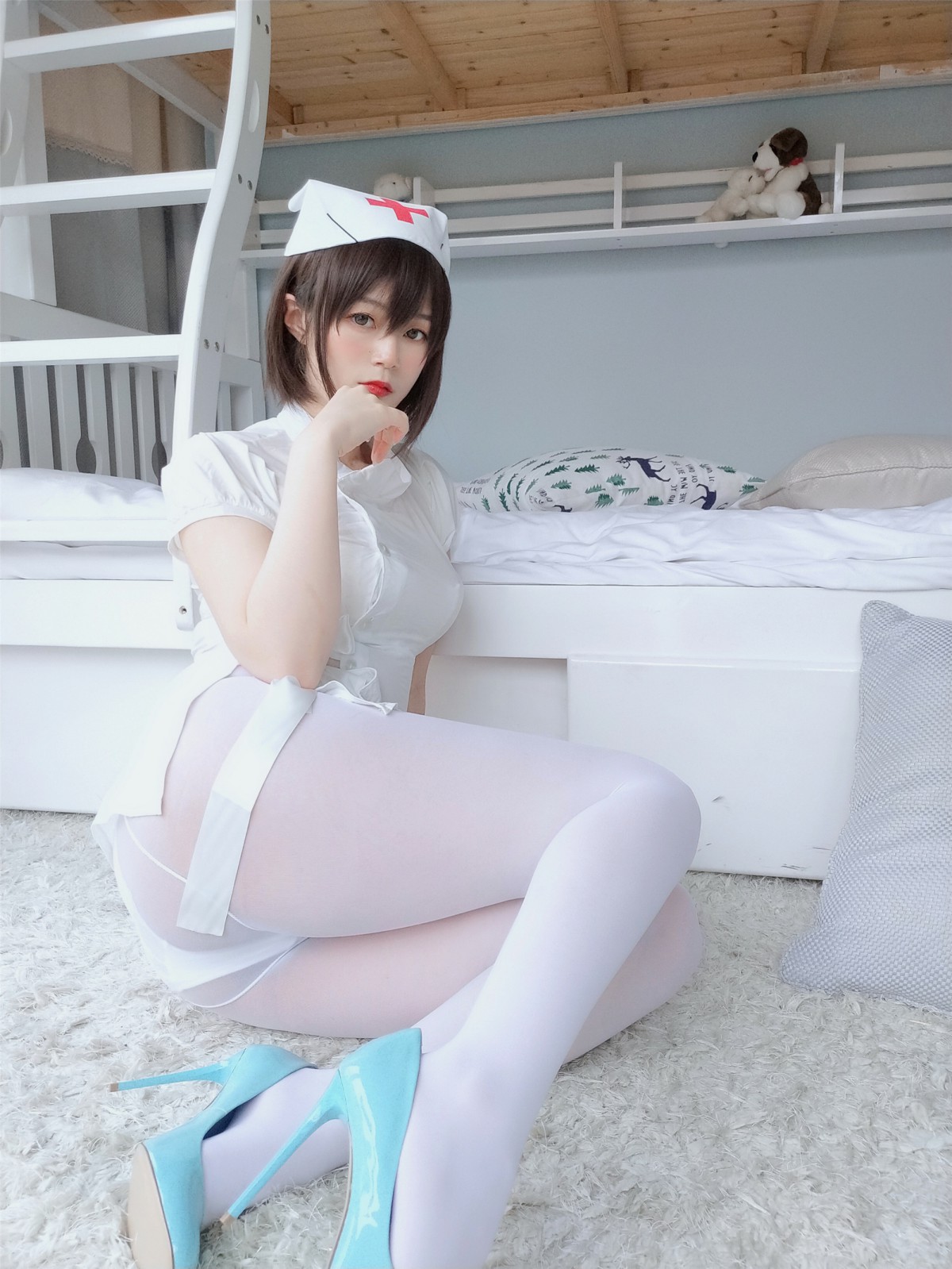 图片[20]-Coser小姐姐白银 – 白丝小护士 – COSPLAY-小爱·美女部落