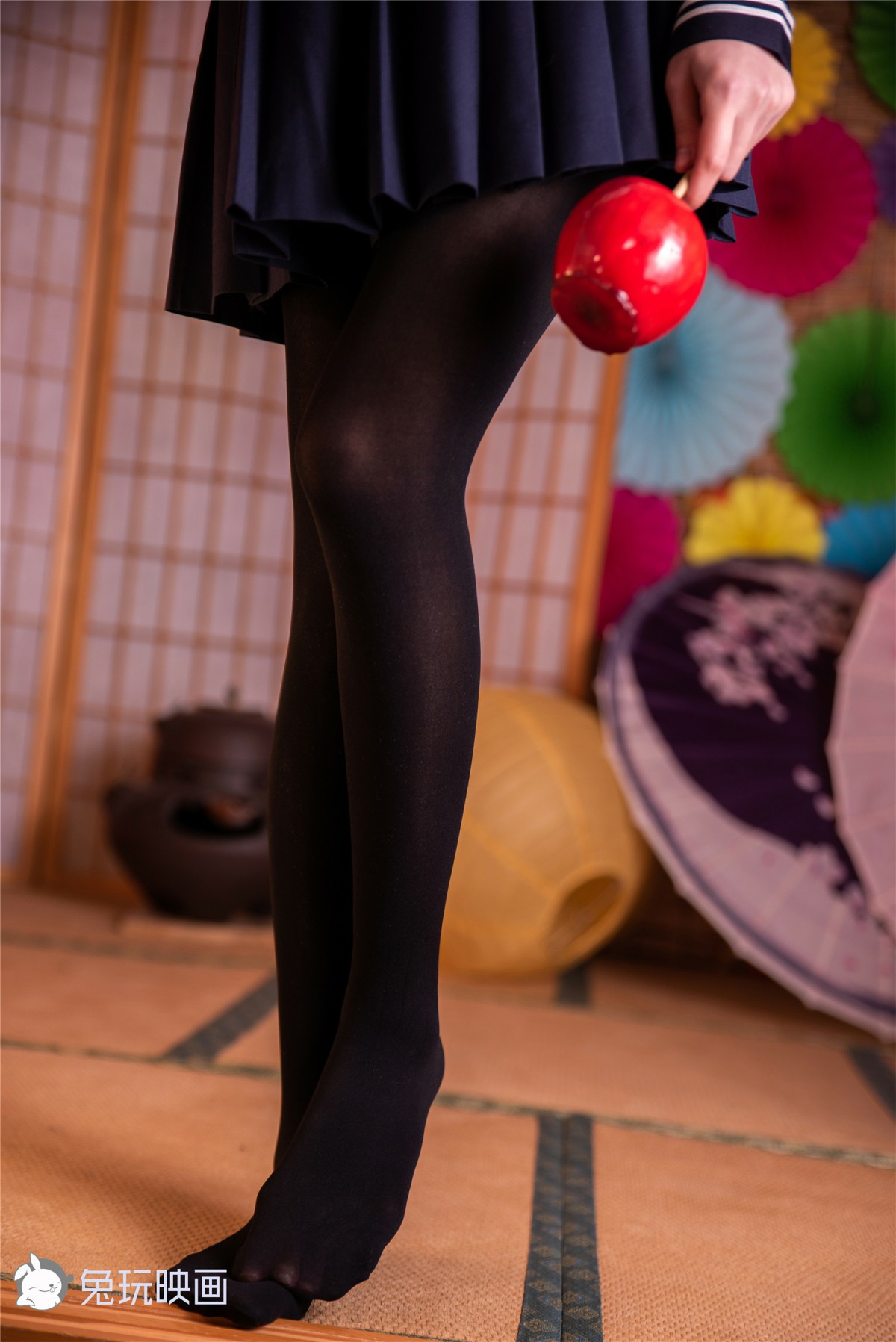 图片[9]-兔玩映画系列 Vol.053 冬天里的黑丝JK裙_ – COSPLAY-小爱·美女部落