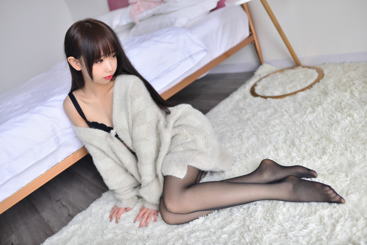 图片[2]-[Cosplay]雪琪 – 毛衣少女 – COSPLAY-小爱·美女部落