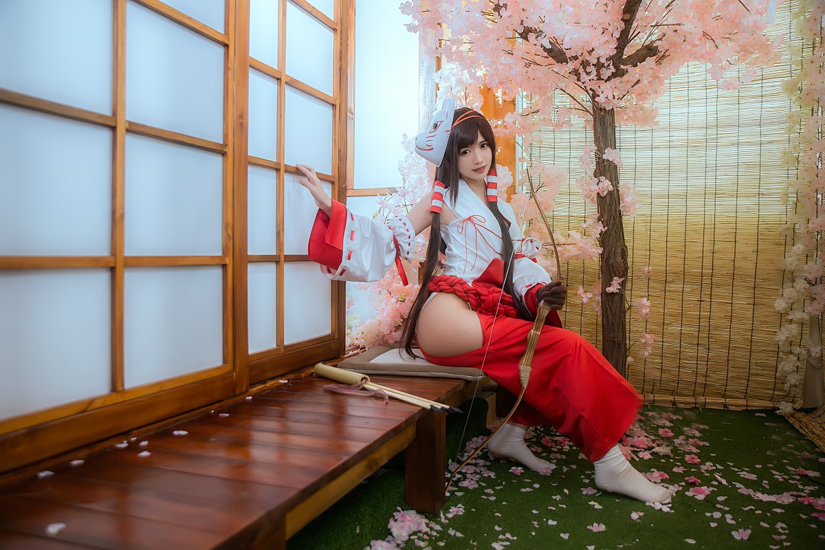 [Cosplay]鳗鱼霏儿 – 巫女 – COSPLAY-小爱·美女部落