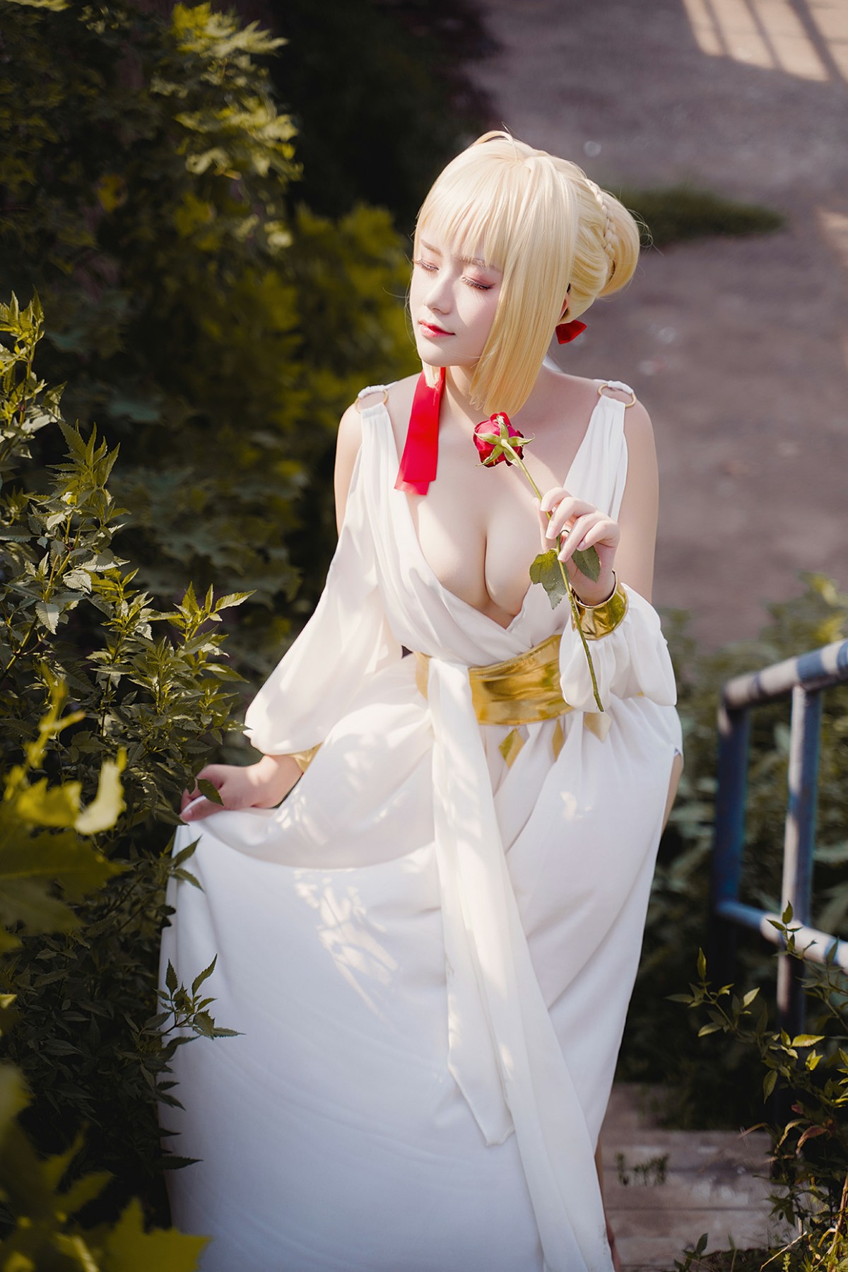图片[11]-甜美女神 白裙飘逸难以抵挡的诱惑 – COSPLAY-小爱·美女部落