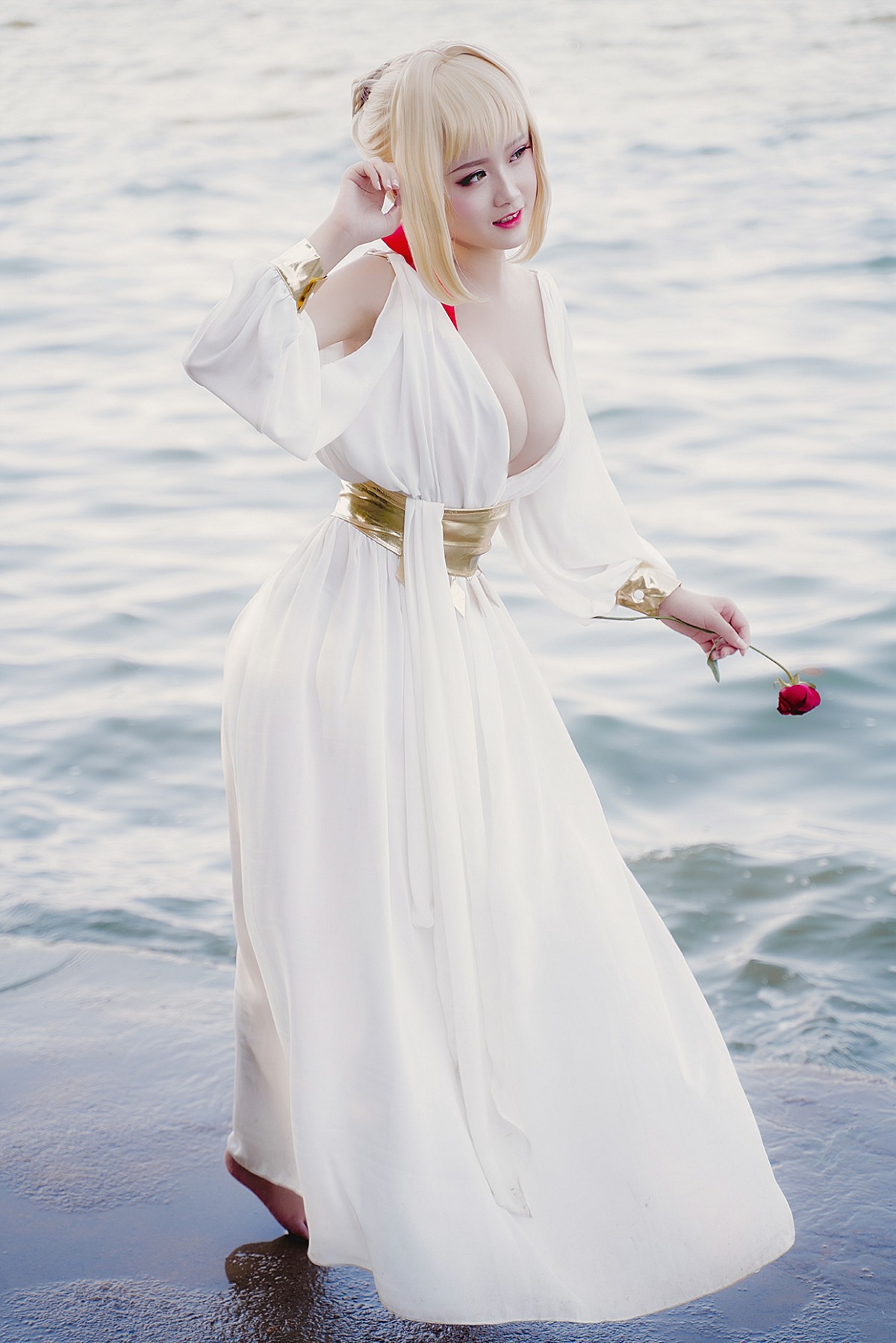 图片[21]-甜美女神 白裙飘逸难以抵挡的诱惑 – COSPLAY-小爱·美女部落