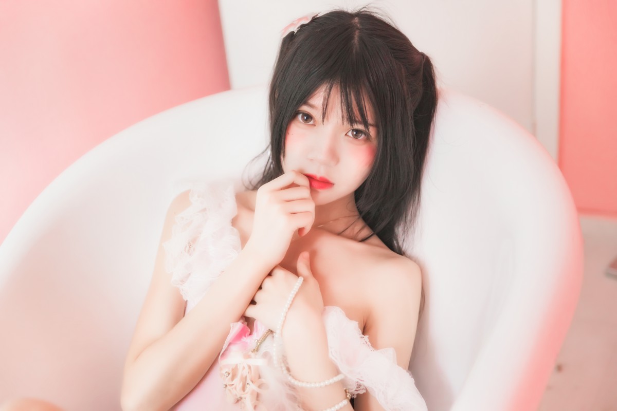 图片[15]-萝莉风COS 桜桃喵 –粉色浴缸 – COSPLAY-小爱·美女部落
