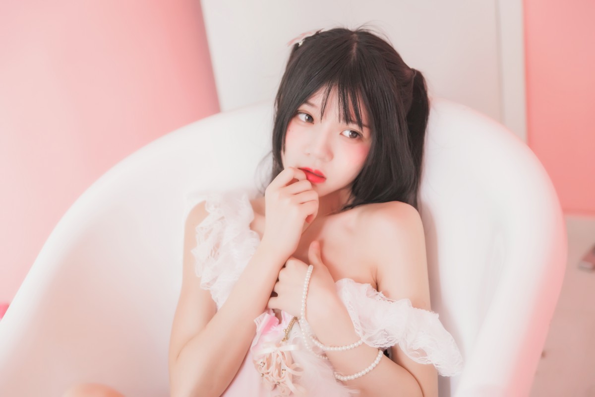 图片[14]-萝莉风COS 桜桃喵 –粉色浴缸 – COSPLAY-小爱·美女部落