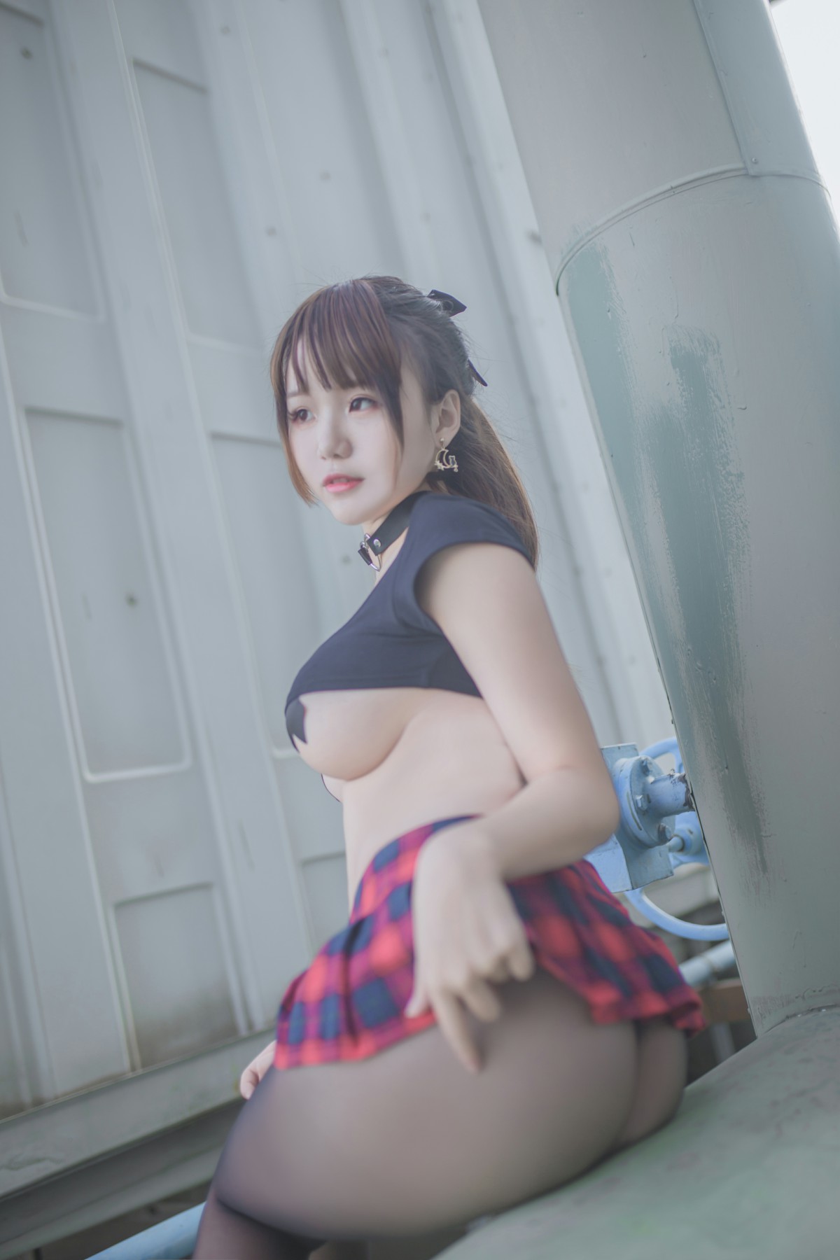 图片[19]-性感人气COSER Yoko宅夏Cos – 红色格子 – COSPLAY-小爱·美女部落