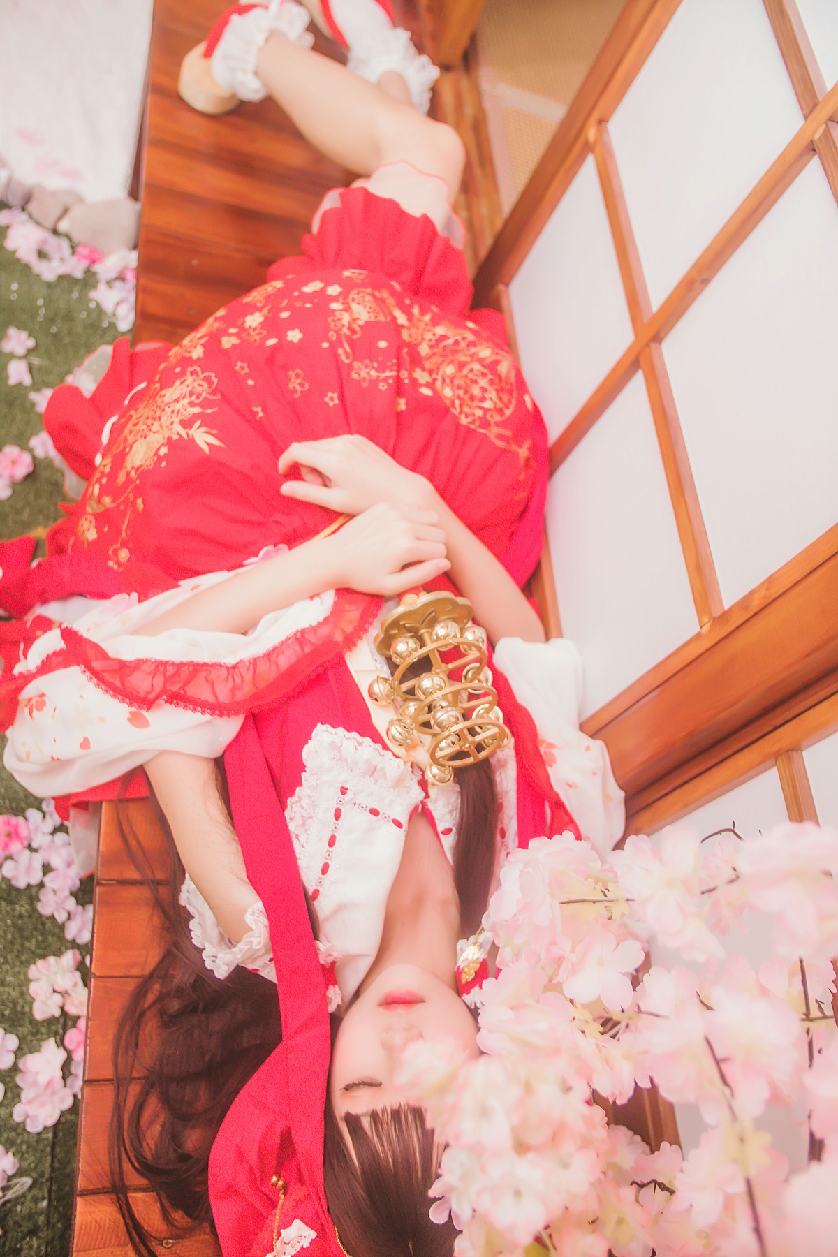图片[45]-萝莉风COS 桜桃喵 – 灵梦 新年快乐 – COSPLAY-小爱·美女部落