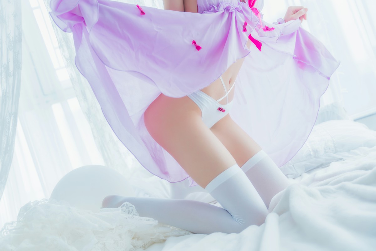 图片[15]-萝莉风COS 桜桃喵 – 加藤惠系列之小睡裙 – COSPLAY-小爱·美女部落