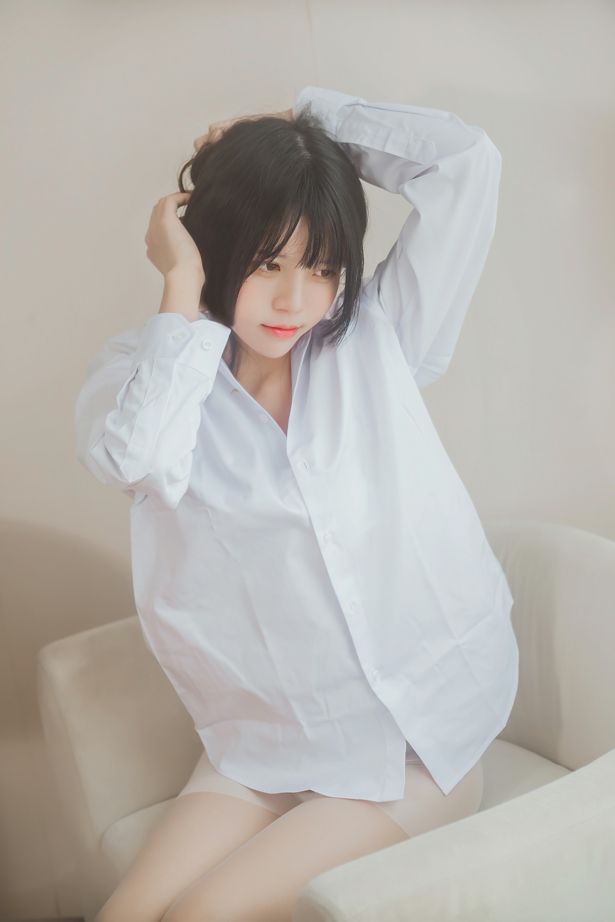 萝莉风COS 桜桃喵 – 白衬衫散发 – COSPLAY-小爱·美女部落