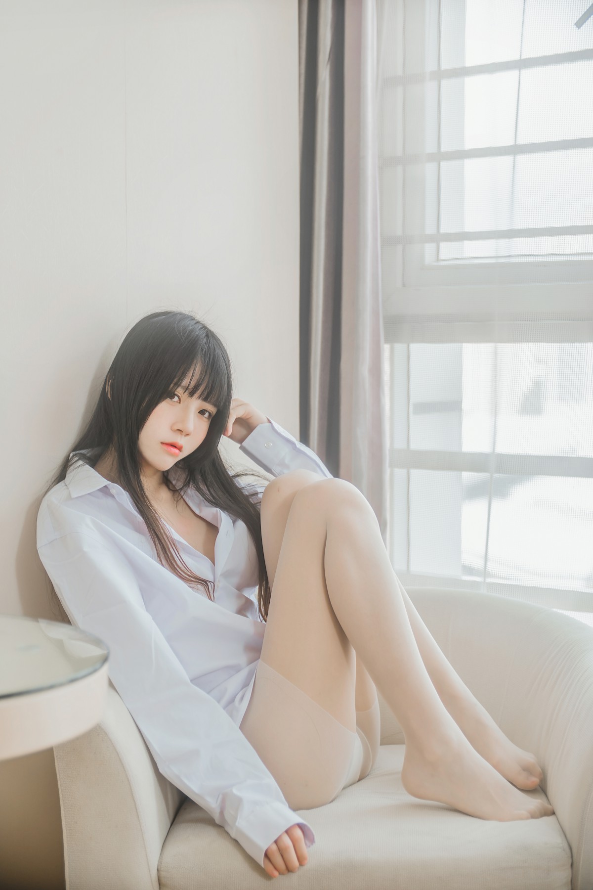 图片[3]-萝莉风COS 桜桃喵 – 白衬衫散发 – COSPLAY-小爱·美女部落
