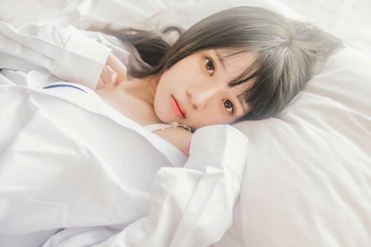 图片[19]-萝莉风COS 桜桃喵 – 白衬衫散发 – COSPLAY-小爱·美女部落