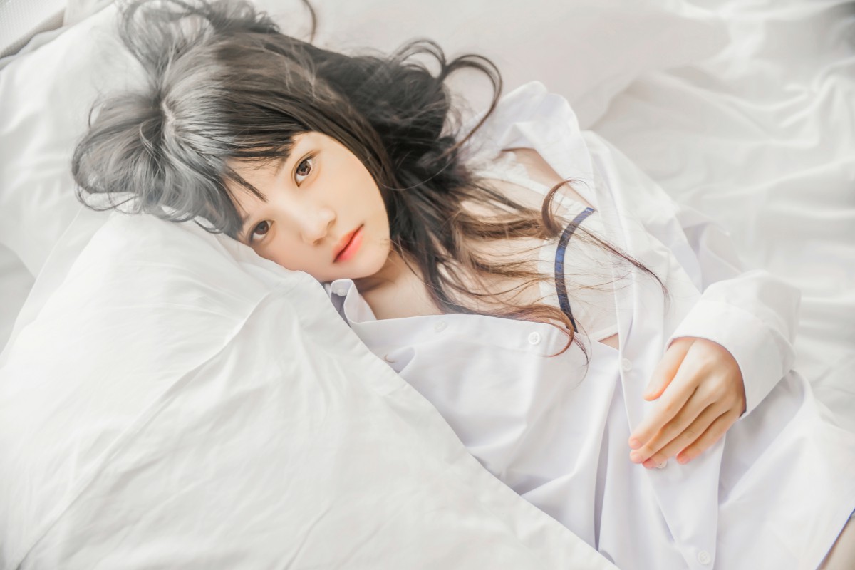 图片[26]-萝莉风COS 桜桃喵 – 白衬衫散发 – COSPLAY-小爱·美女部落
