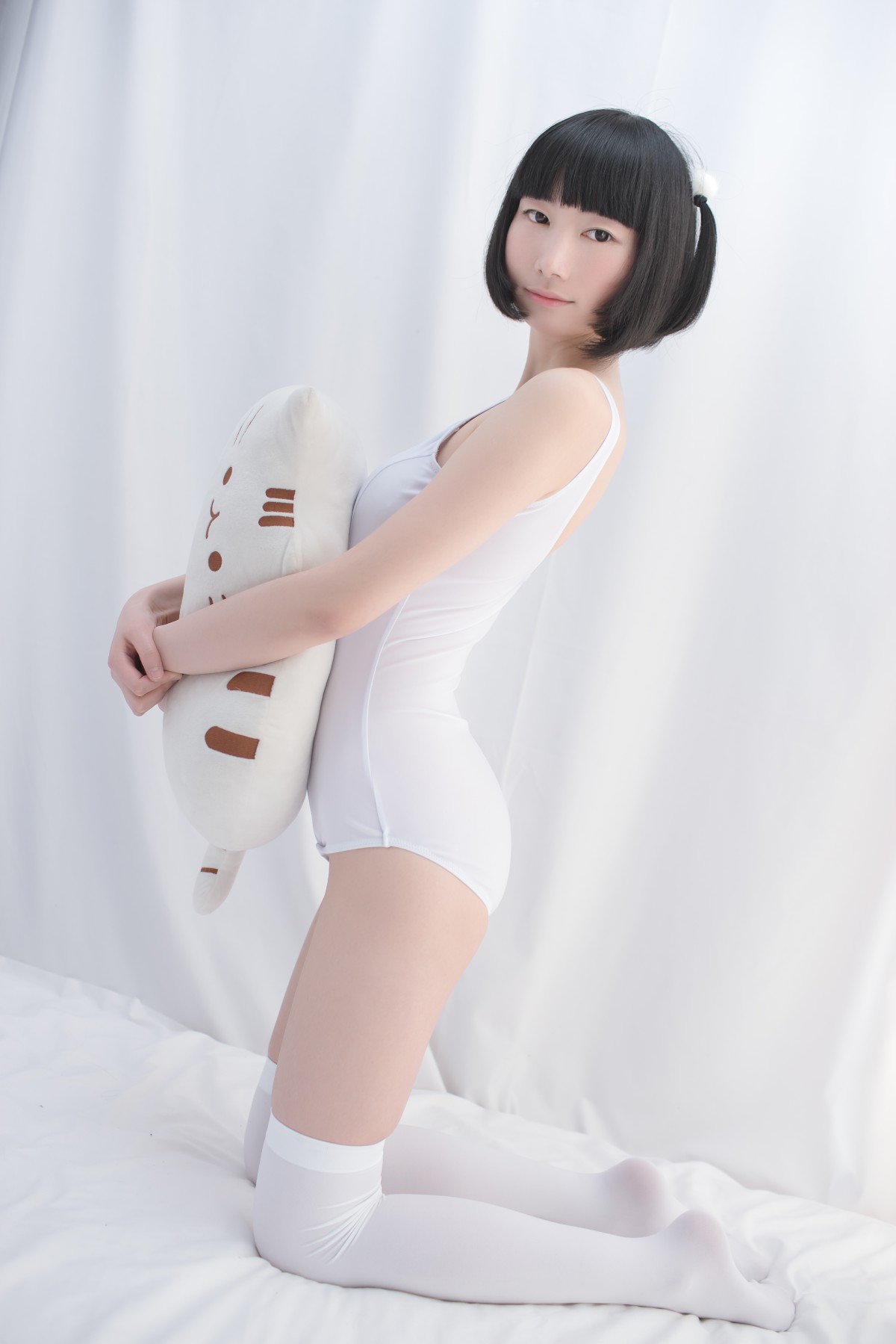 图片[9]-[轻兰映画写真]SPL.001 白色纯情丝袜秀 – COSPLAY-小爱·美女部落