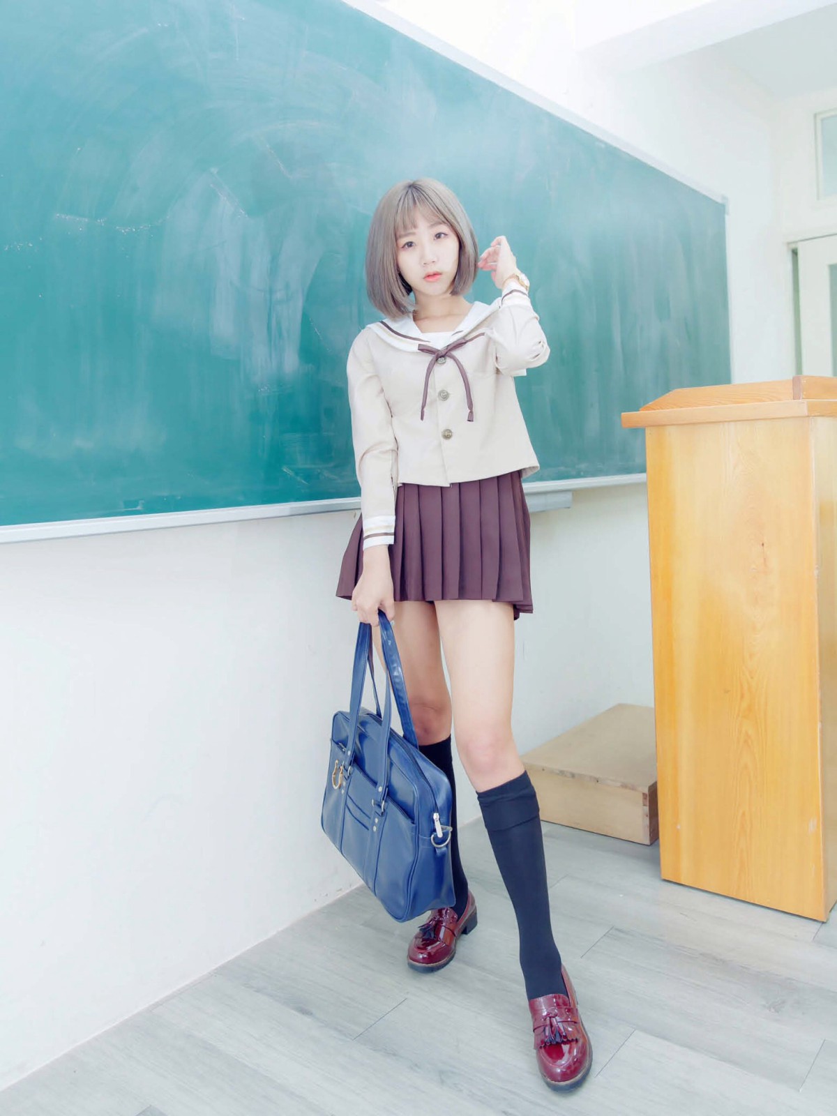 图片[29]-[JUICY]多汁女孩阮靖貽 水手服挑逗可爱单纯学生 – COSPLAY-小爱·美女部落