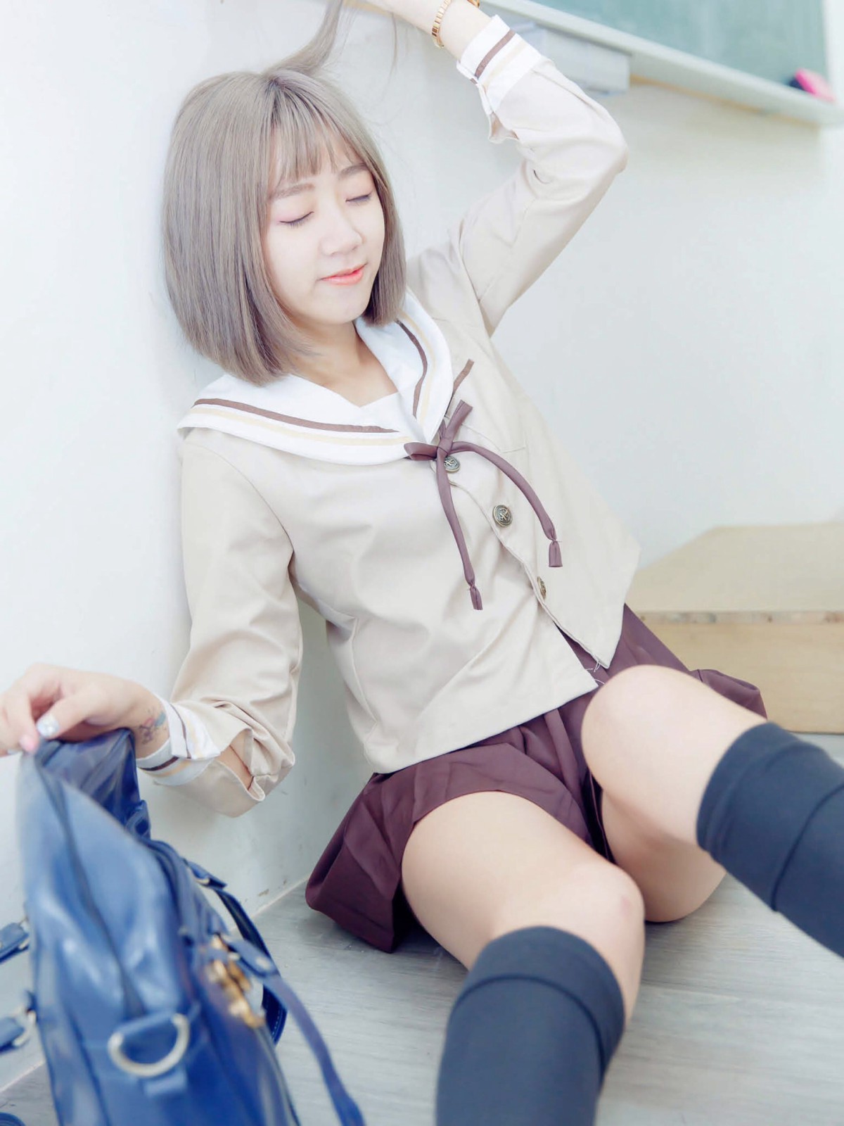 图片[38]-[JUICY]多汁女孩阮靖貽 水手服挑逗可爱单纯学生 – COSPLAY-小爱·美女部落