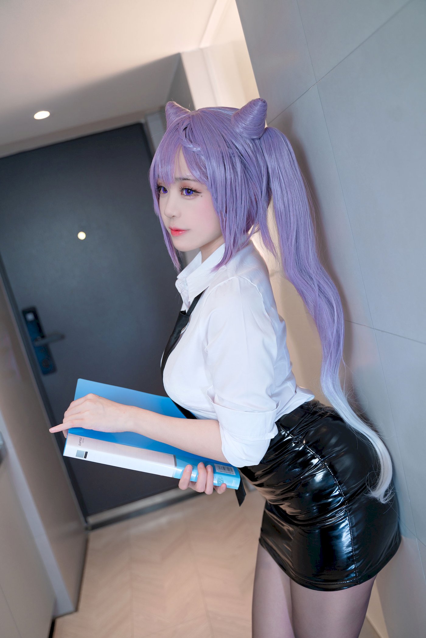 邻家少女miko酱ww黑丝美腿职场OL白领风格清纯写真-御萝部落-小爱·美女部落