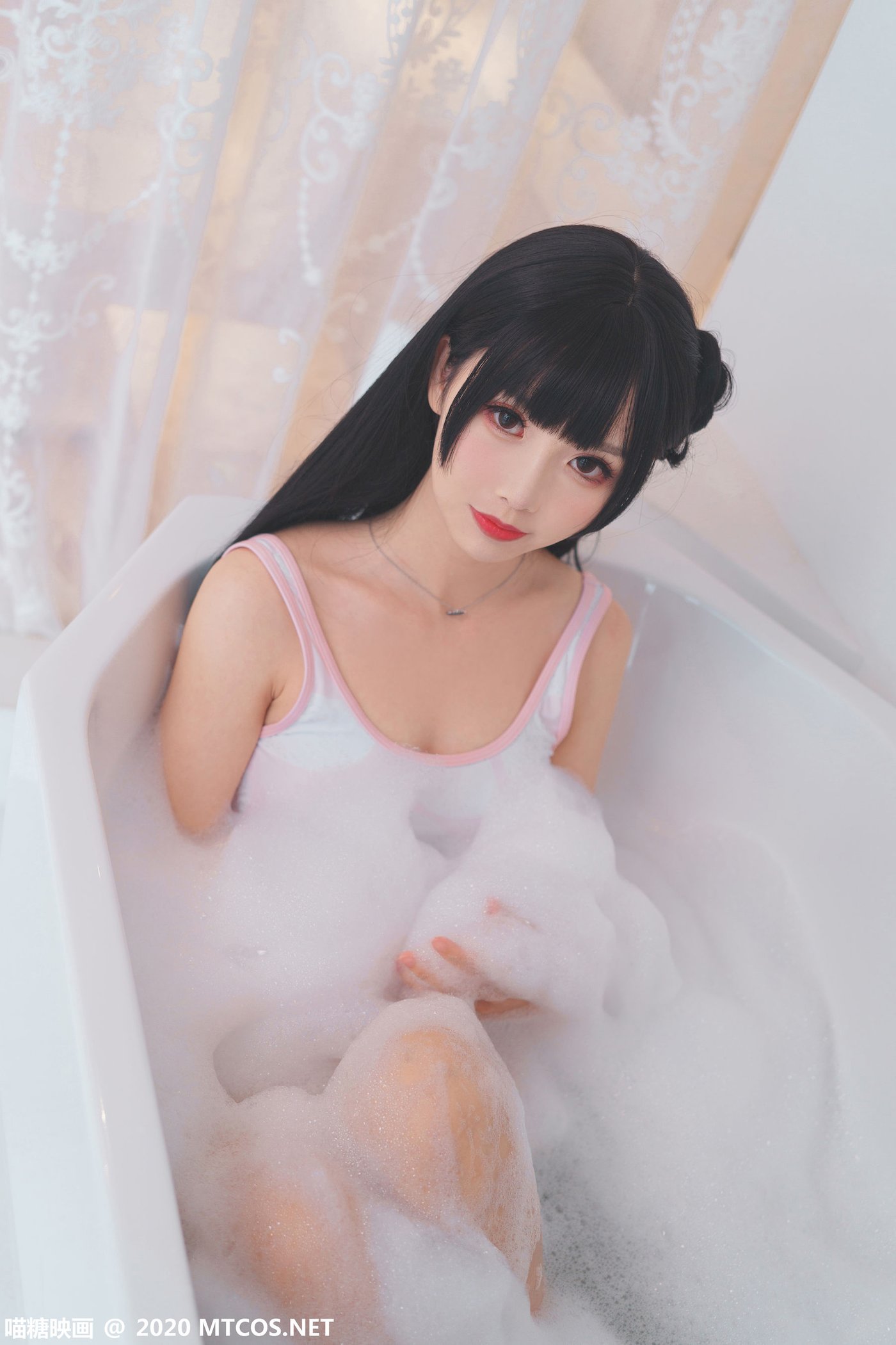 喵糖映画邻家小妹面饼仙儿死库水浴缸泡泡浴私房写真-御萝部落-小爱·美女部落